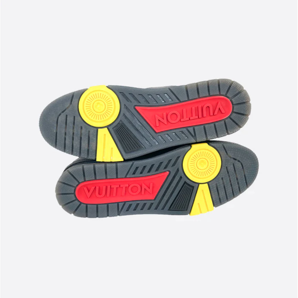Louis Vuitton Trainer Black Signature